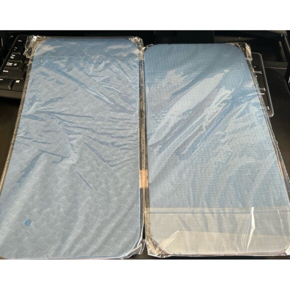 Two padded knee yoga mats - Picture 1 of 4